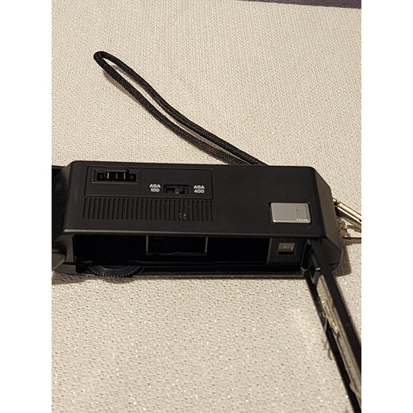 Vintage Ansco Champ 35mm Film Camera Compact Lightweight ASA 150 400 Untested - Picture 2 of 4